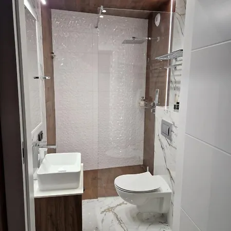 Brossa Apartments, 24h Self Check In, Klima, Aircond Apartmán *