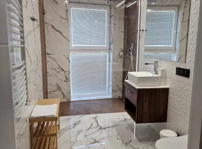 Brossa Apartments, 24h Self Check In, Klima, Aircond Апартаменты