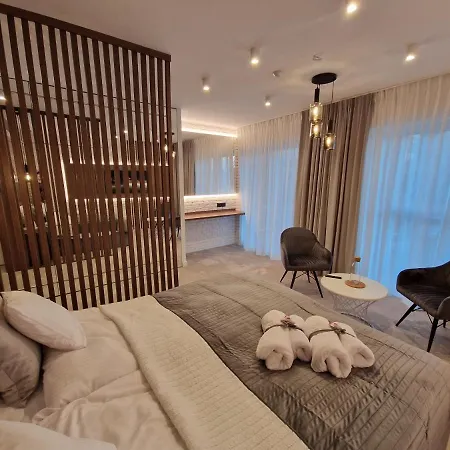 Brossa Apartments, 24h Self Check In, Klima, Aircond Appartement