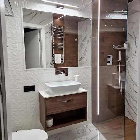 Brossa Apartments, 24h Self Check In, Klima, Aircond